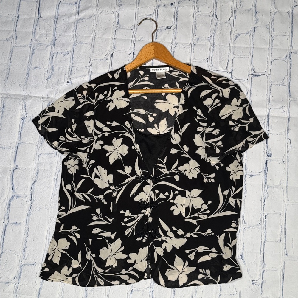 Cream Tie Front Blouse with attached shell and Short Sleeves
C-3